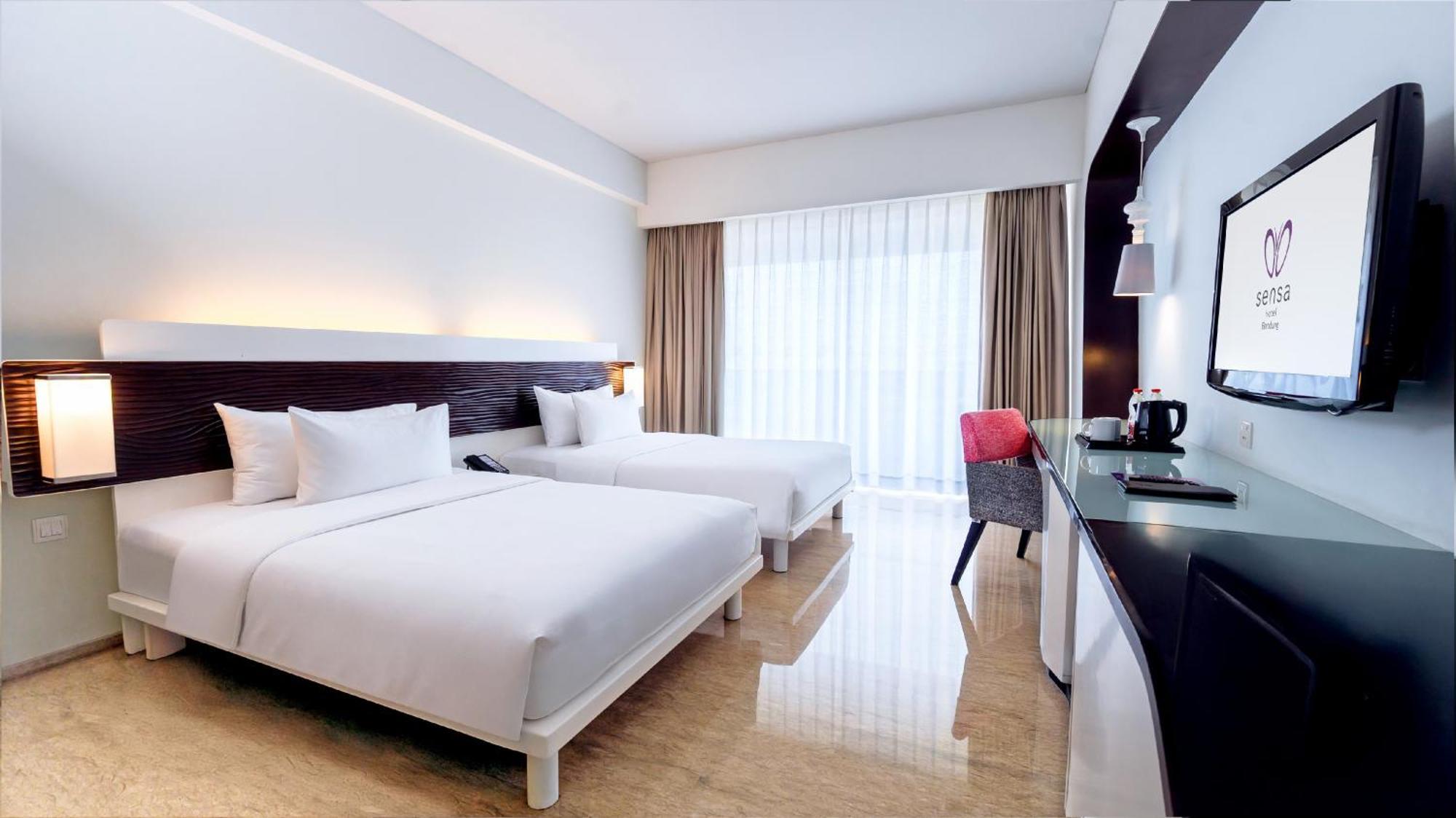 Sensa Hotel Бандунг Экстерьер фото